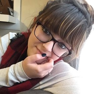 Meet your Posher, Mel